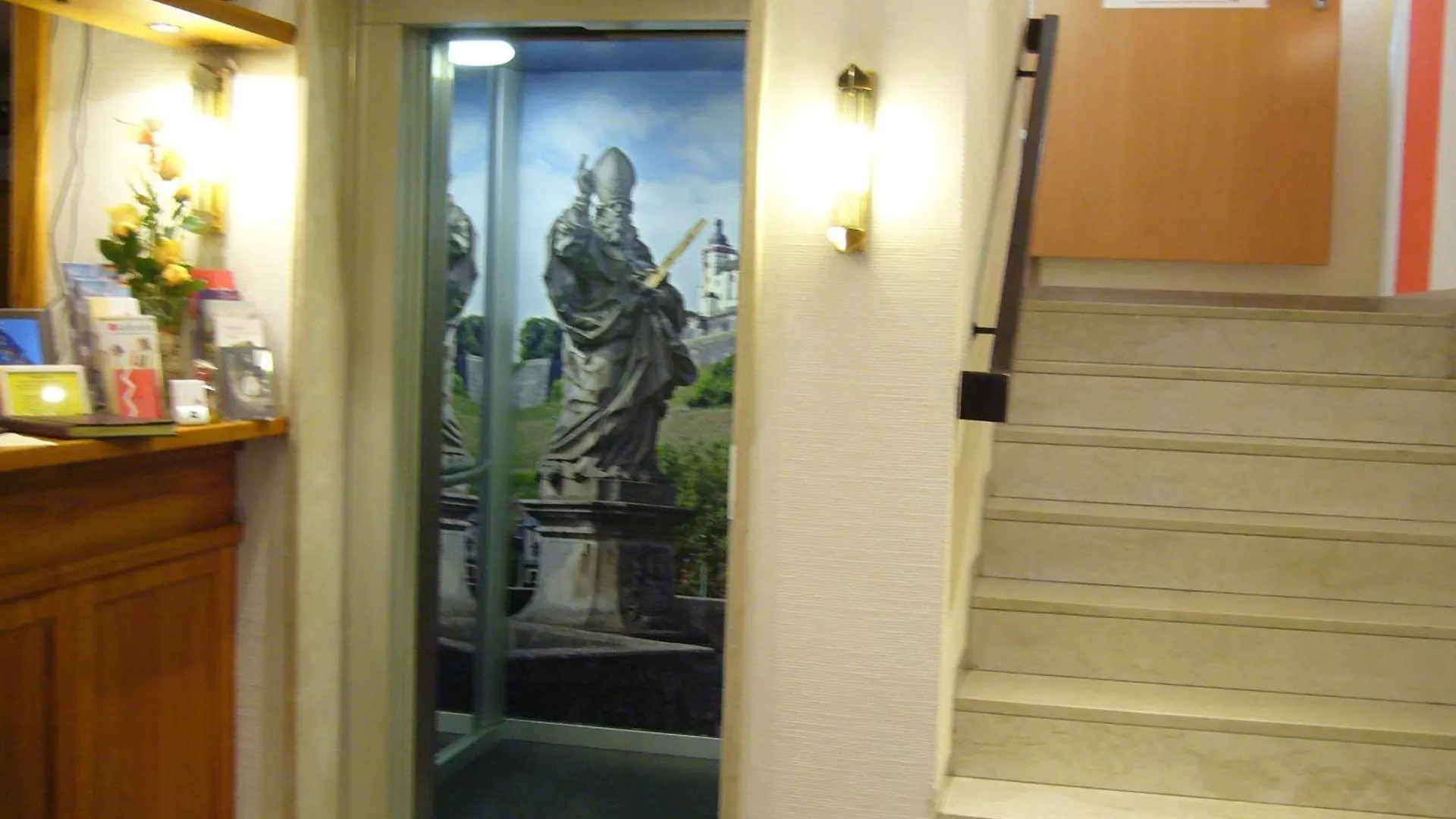Hotel Alter Kranen Wurzburgo