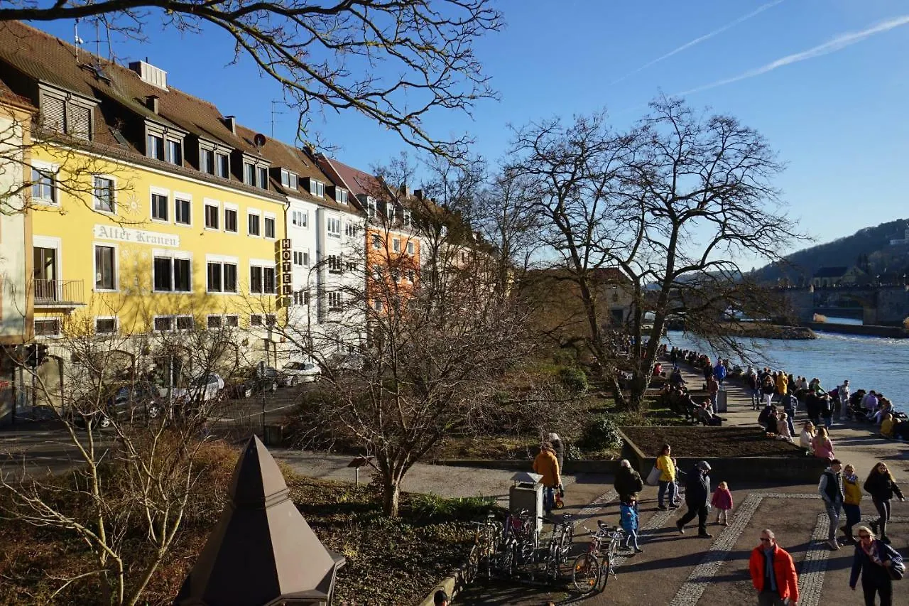 Hotel Alter Kranen Wurzburgo 3*,
